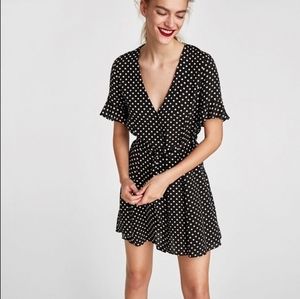 Zara • polka dot mini short sleeve dress XL • black and white